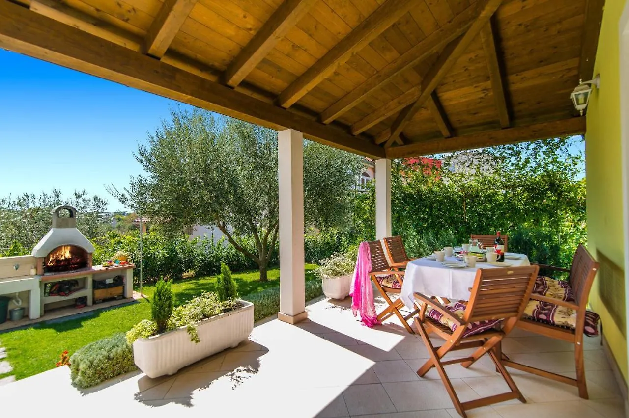 Villa Ladonja By Villa Plus Pula