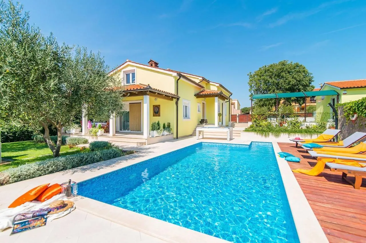 Villa Ladonja By Villa Plus Pula